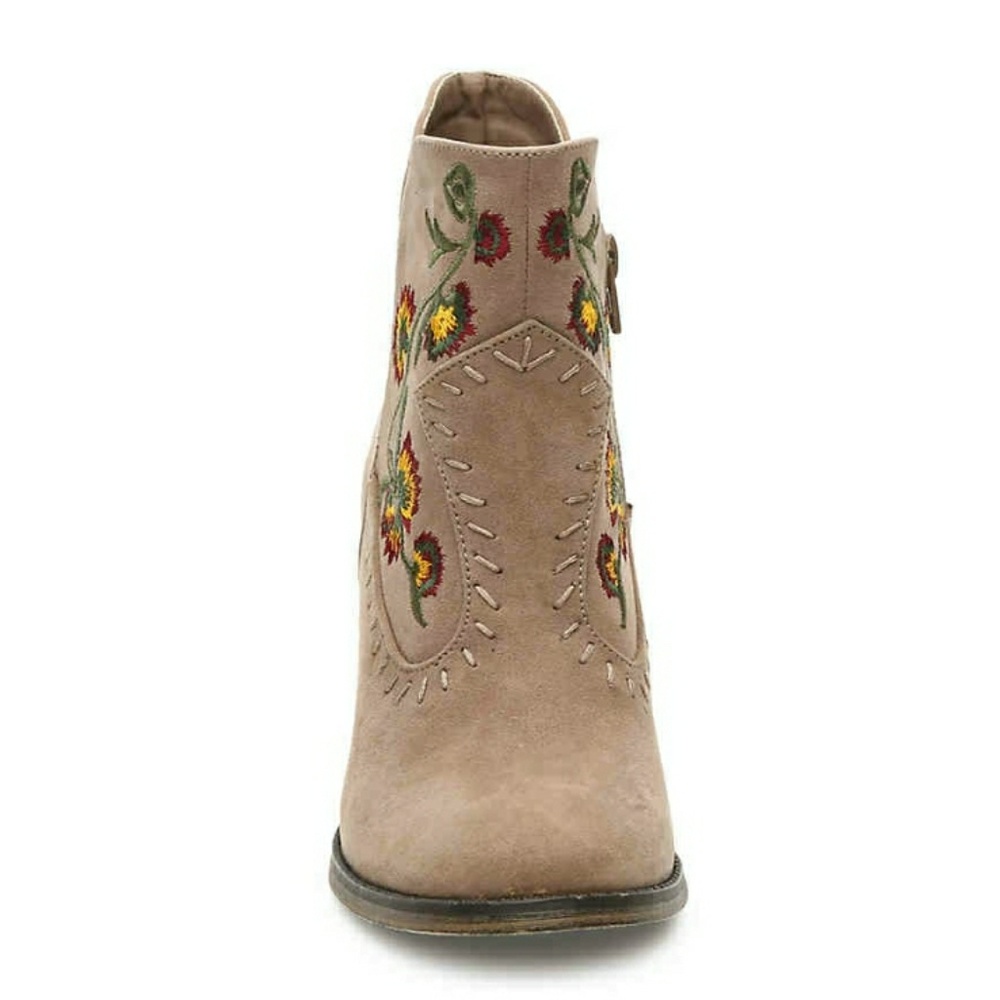 🎉HP🎉🤞NWT MIA Embroidered taupe Western boots 7 - Picture 4 of 7